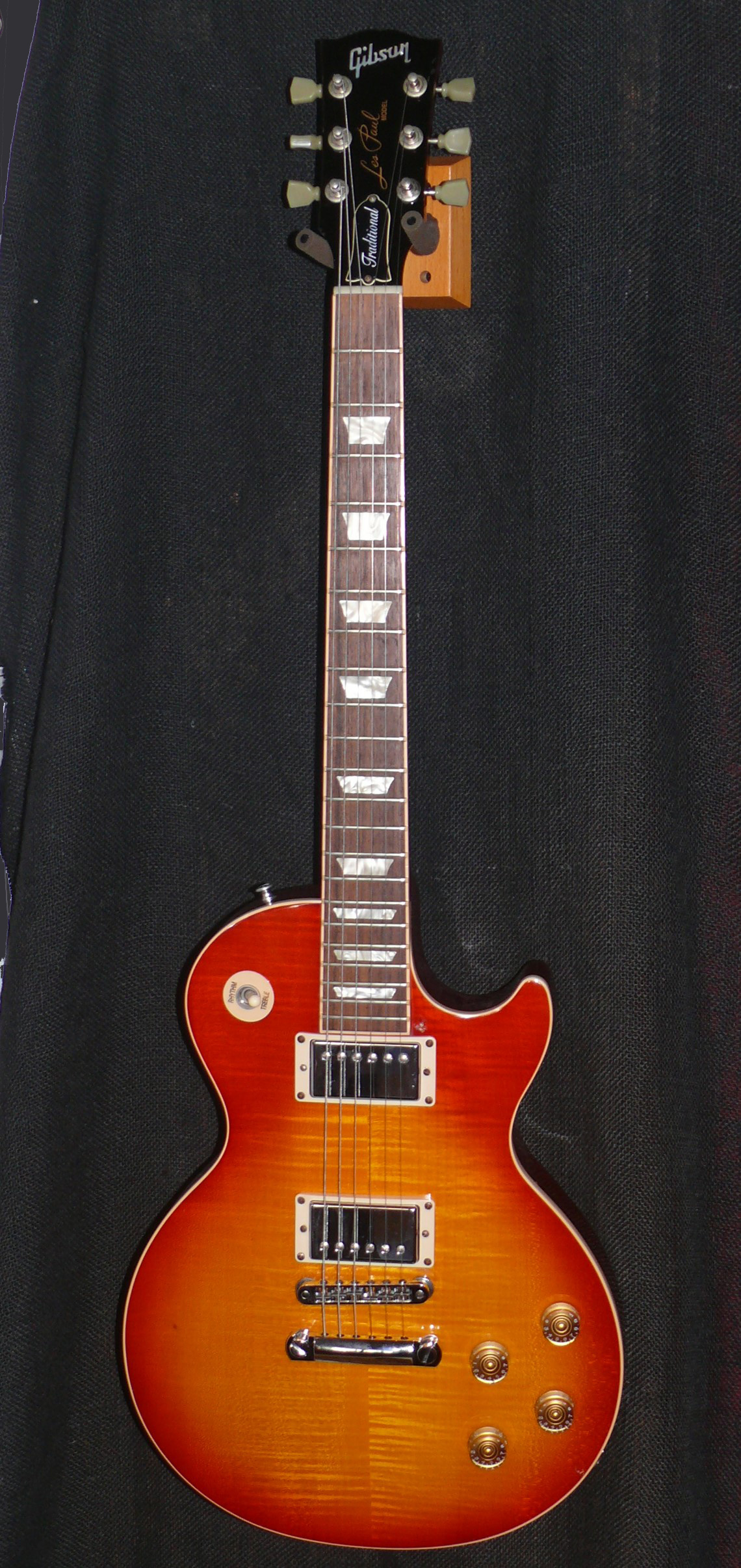~HOLD~ Gibson U.S.A. `11 Les Paul Traditional