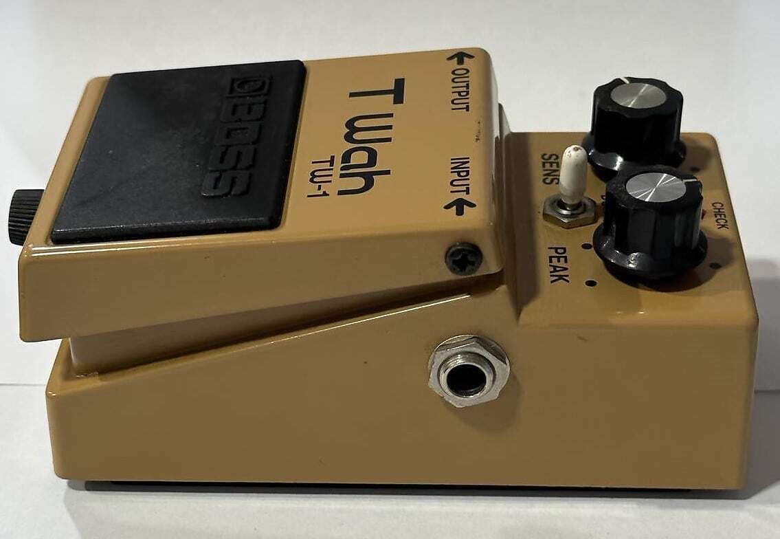 Boss Japan TW-1 T Wah 1983 - Vintage BOSS Touch / Auto-Wah pedal