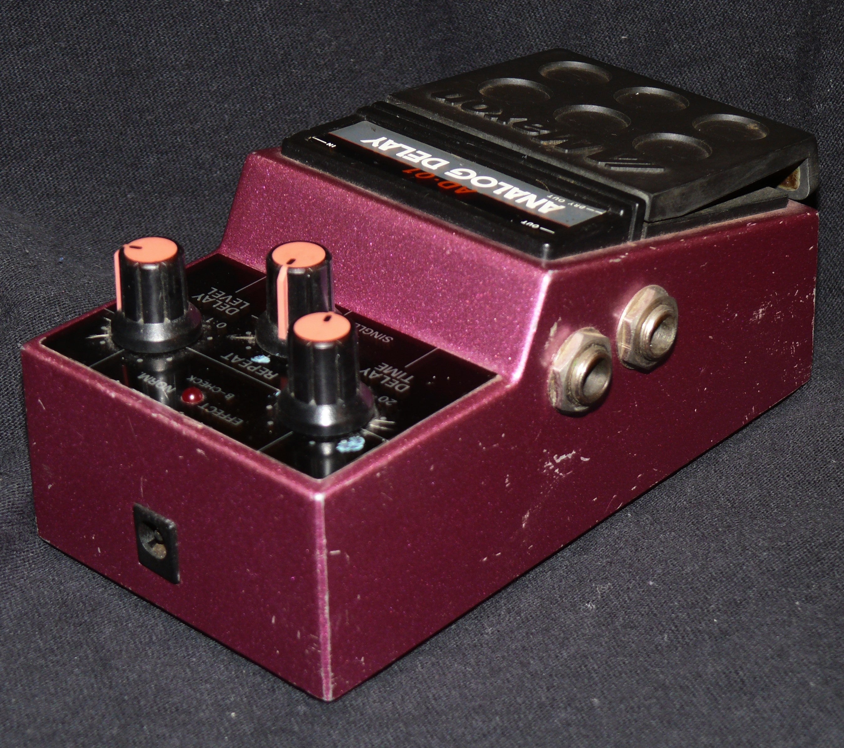 Maxon Japan AD 01 ANALOG DELAY .1980s all analog echo pedal